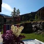 Simone