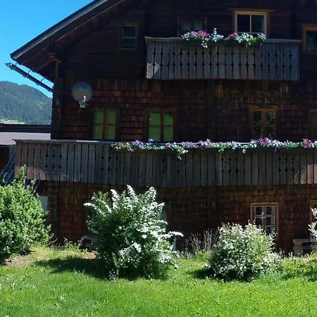 Simone Eben Im Pongau